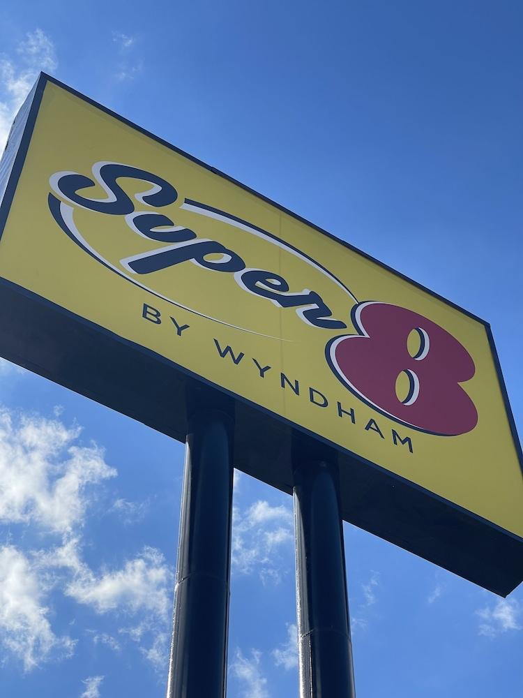 מלון Super 8 By Wyndham San Antonio Downtown Ne מראה חיצוני תמונה