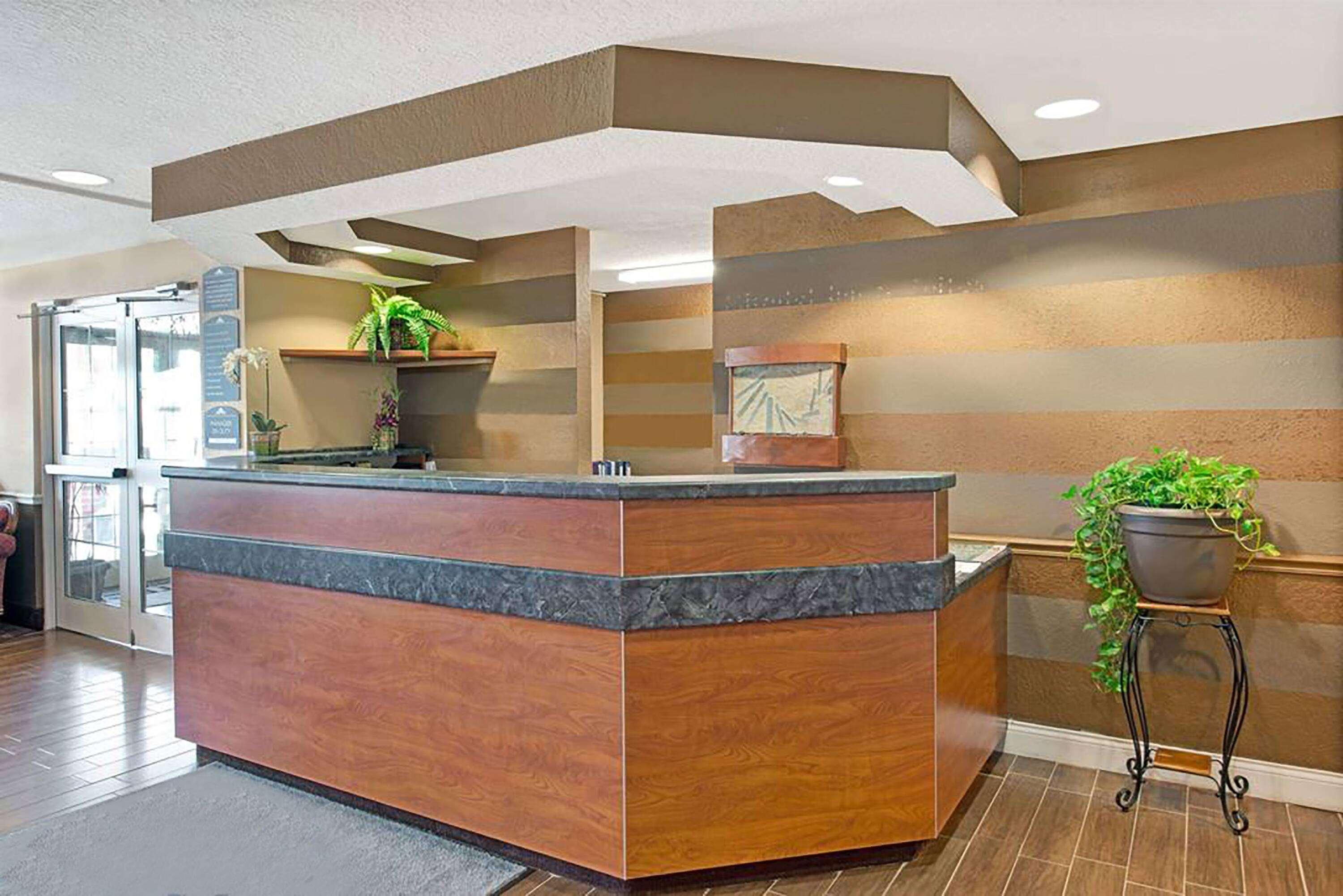 מלון Super 8 By Wyndham San Antonio Downtown Ne מראה חיצוני תמונה