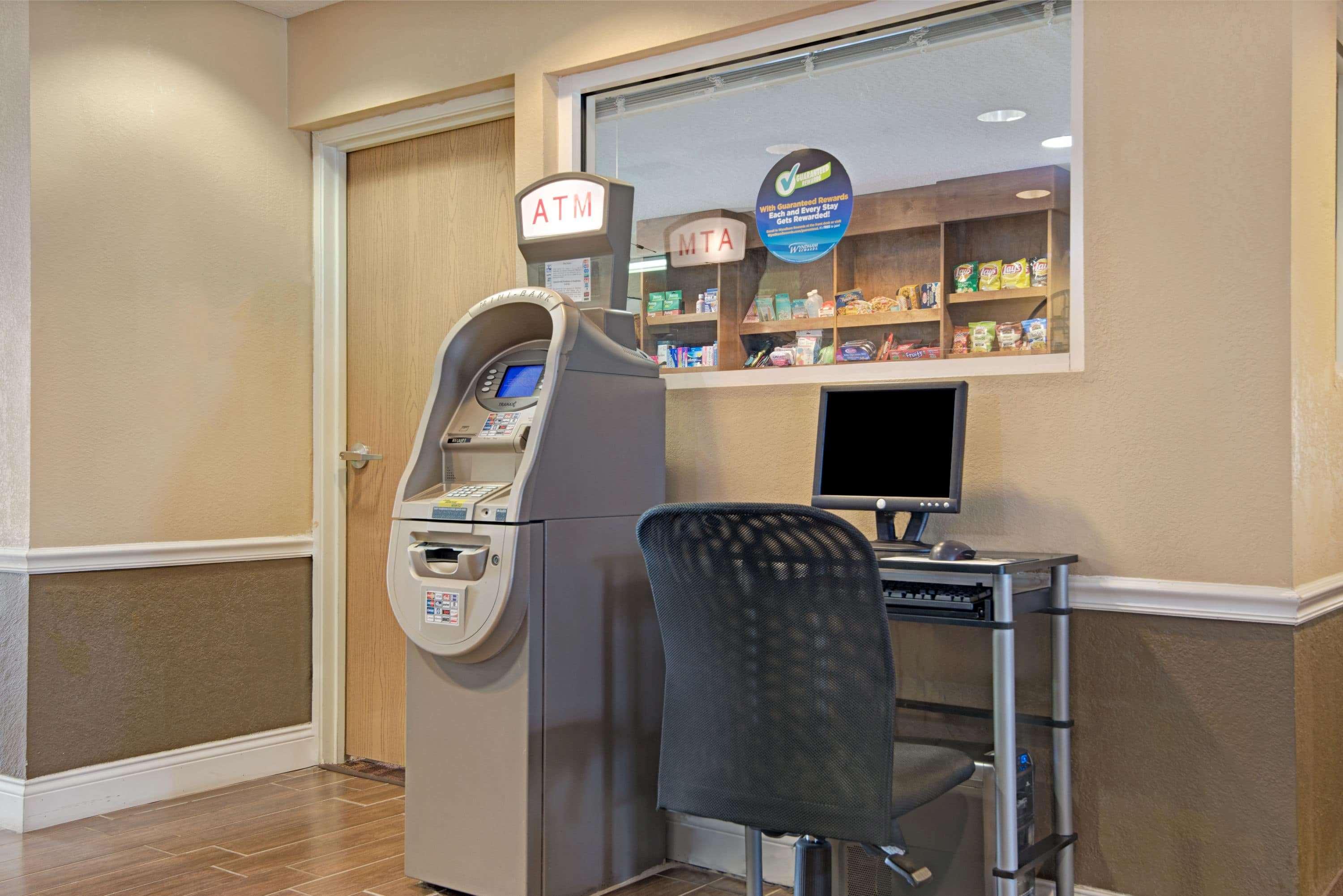 מלון Super 8 By Wyndham San Antonio Downtown Ne מראה חיצוני תמונה