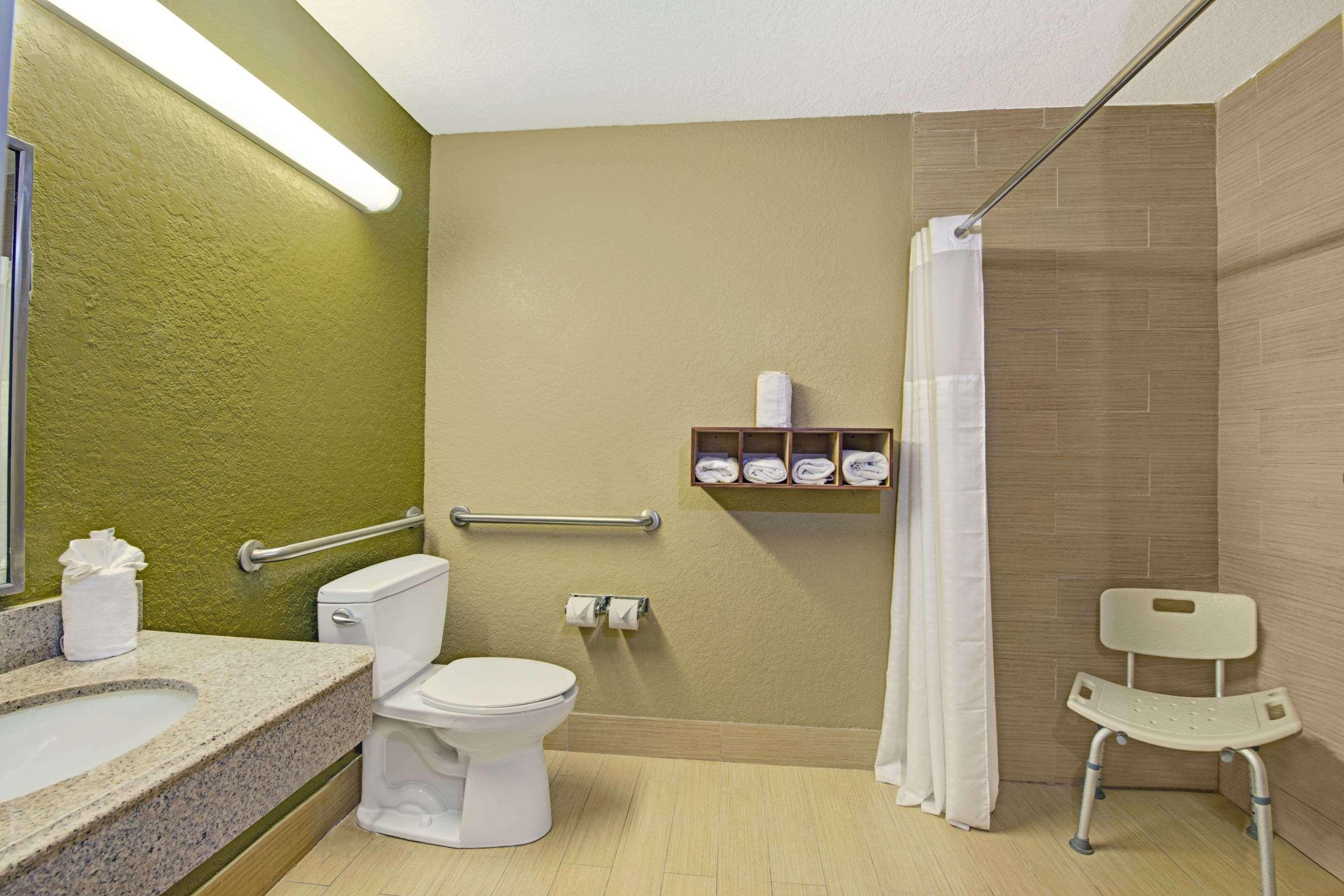 מלון Super 8 By Wyndham San Antonio Downtown Ne מראה חיצוני תמונה