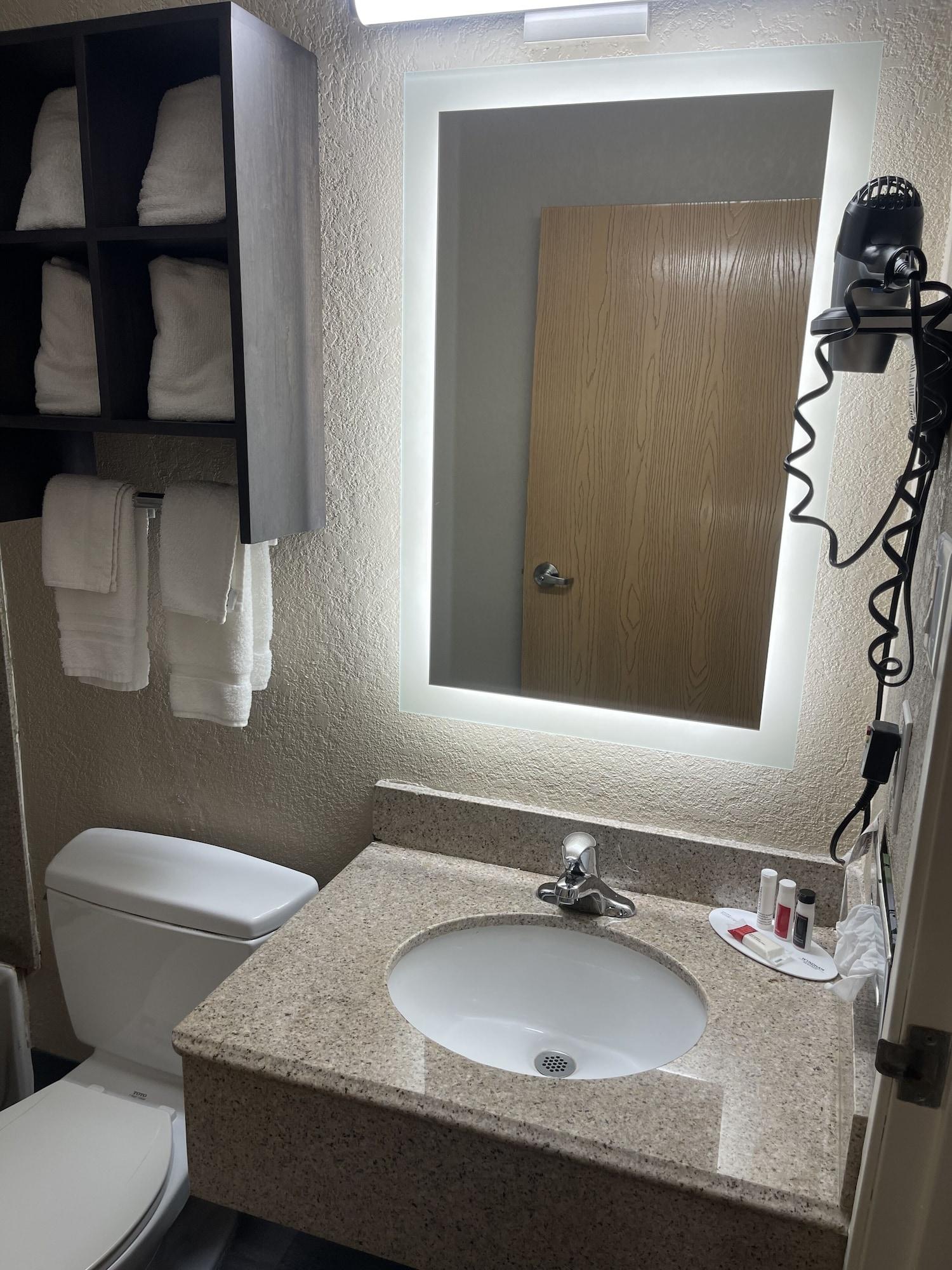 מלון Super 8 By Wyndham San Antonio Downtown Ne מראה חיצוני תמונה