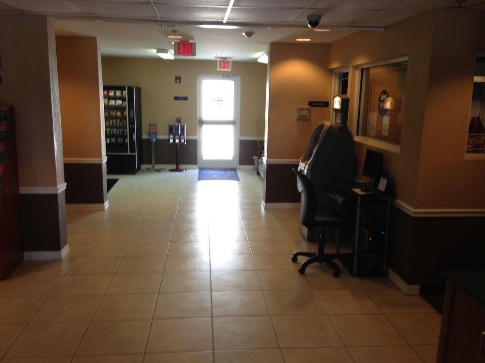 מלון Super 8 By Wyndham San Antonio Downtown Ne מראה חיצוני תמונה