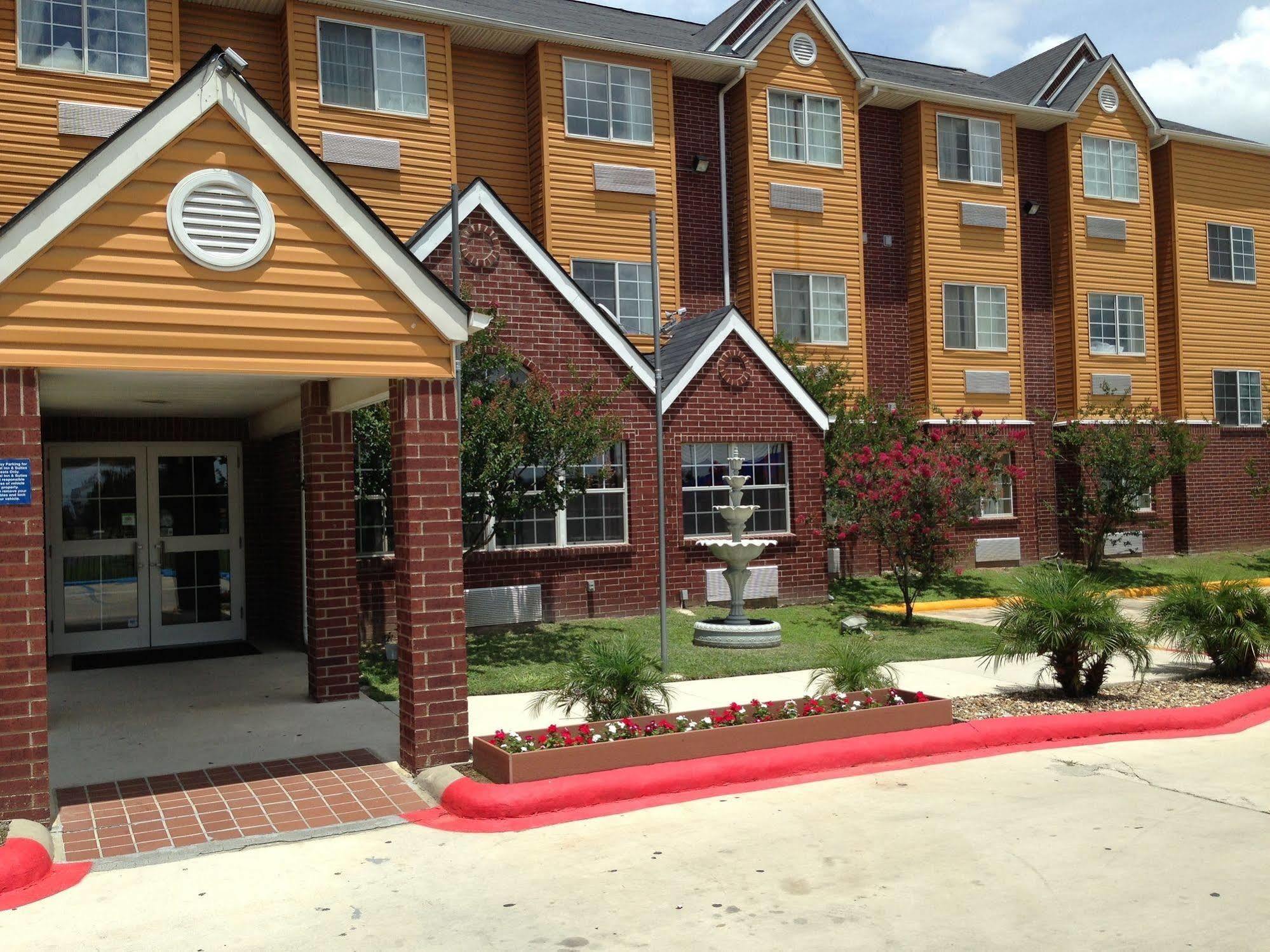 מלון Super 8 By Wyndham San Antonio Downtown Ne מראה חיצוני תמונה