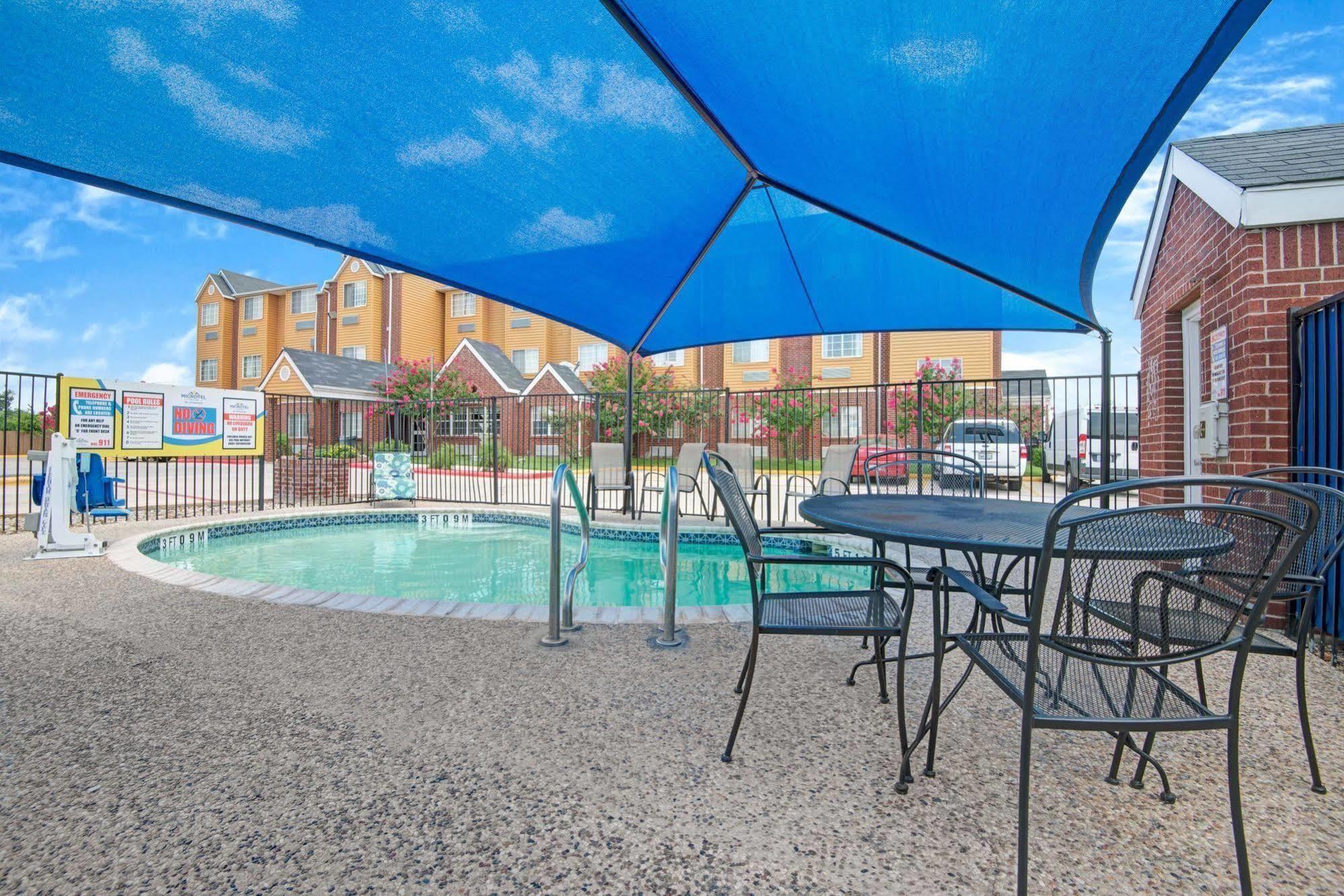 מלון Super 8 By Wyndham San Antonio Downtown Ne מראה חיצוני תמונה